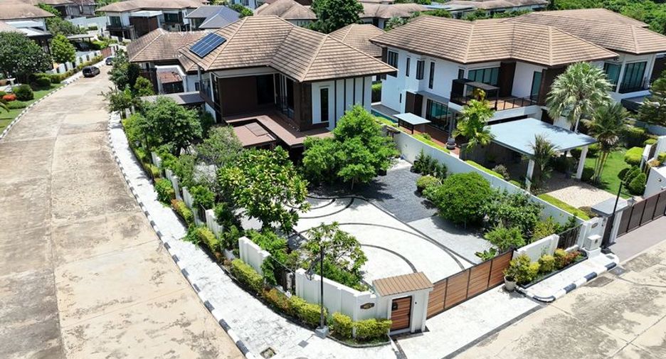 出售 3 卧室 独立屋 在 Mueang Chon Buri, Chon Buri