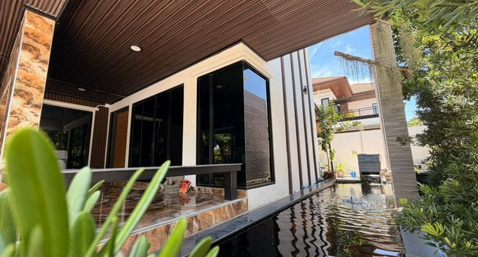 出售 3 卧室 独立屋 在 Mueang Chon Buri, Chon Buri