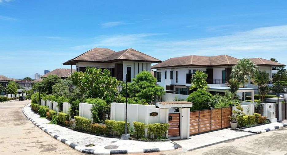 出售 3 卧室 独立屋 在 Mueang Chon Buri, Chon Buri