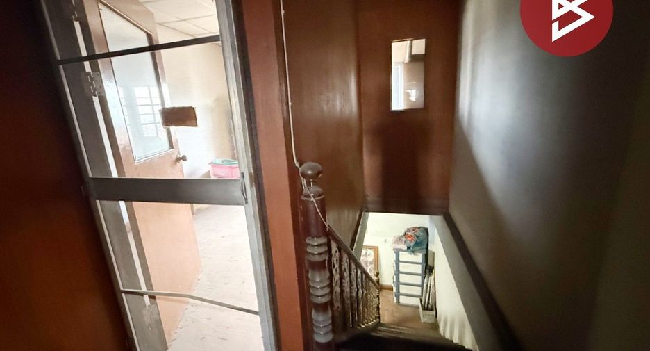 For sale 2 bedrooms retail Space in Mueang Lamphun, Lamphun