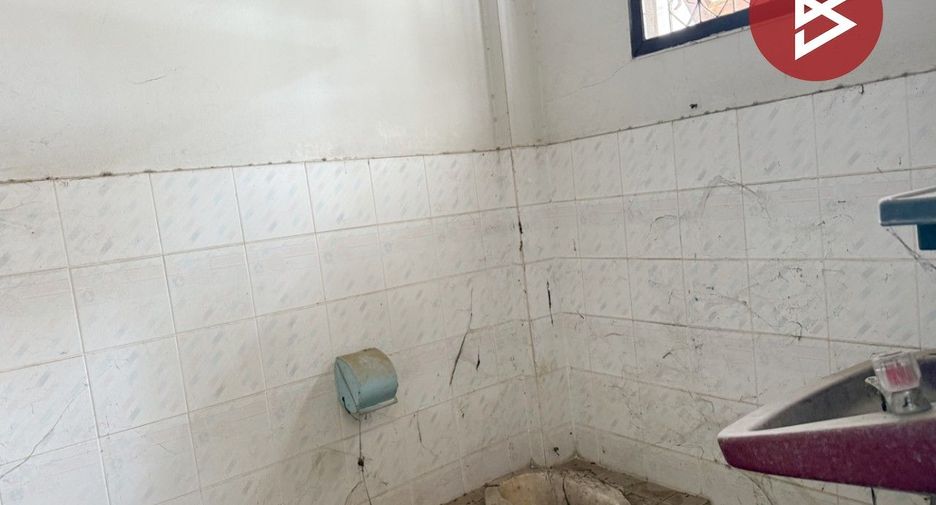 For sale 2 bedrooms retail Space in Mueang Lamphun, Lamphun