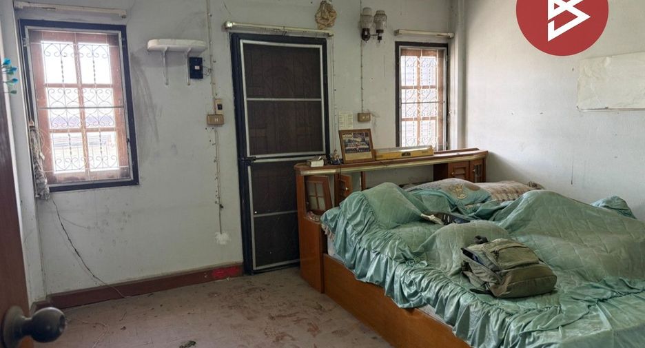 For sale 2 bedrooms retail Space in Mueang Lamphun, Lamphun