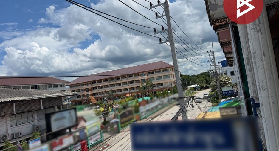 For sale 2 bedrooms retail Space in Mueang Lamphun, Lamphun