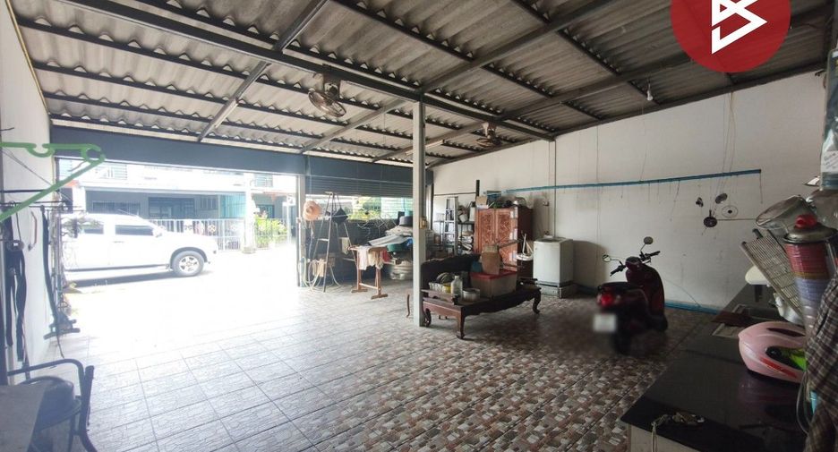 Local comercial en venta de 3 habitaciones en Tha Mai, Chanthaburi
