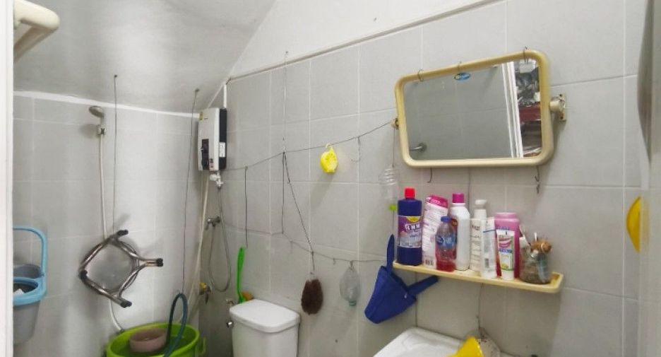 Local comercial en venta de 3 habitaciones en Tha Mai, Chanthaburi