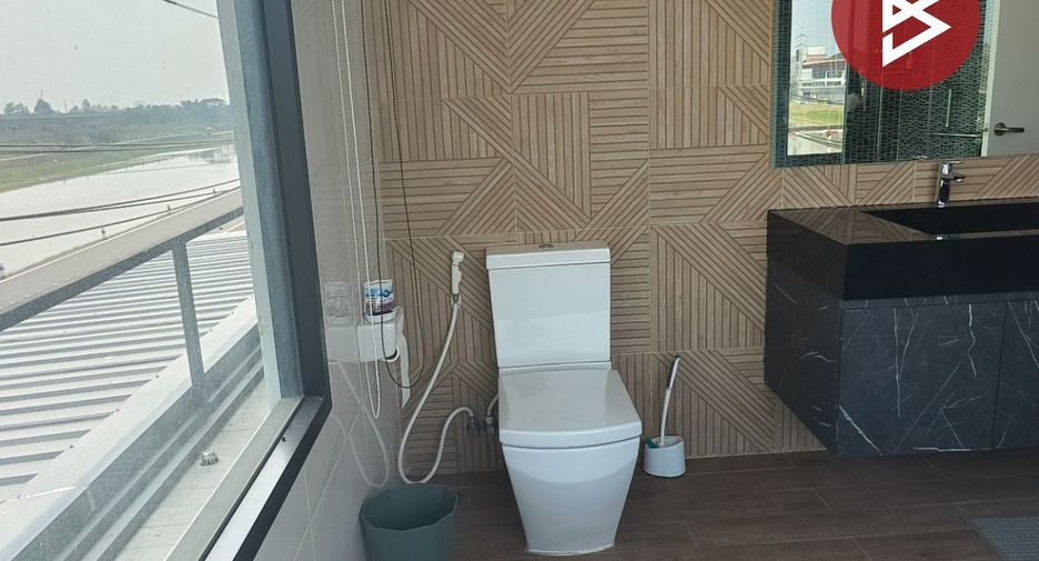 For sale 10 bedrooms retail Space in Mueang Pathum Thani, Pathum Thani