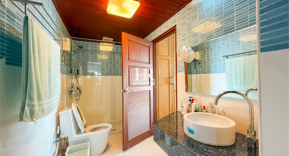 For sale 3 bedrooms condo in Bang Lamung, Chonburi