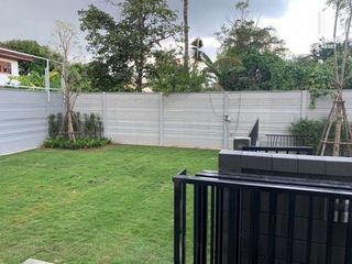 For sale 5 bedrooms house in Mueang Nonthaburi, Nonthaburi