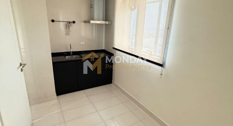 For sale 3 bedrooms condo in Yan Nawa, Bangkok