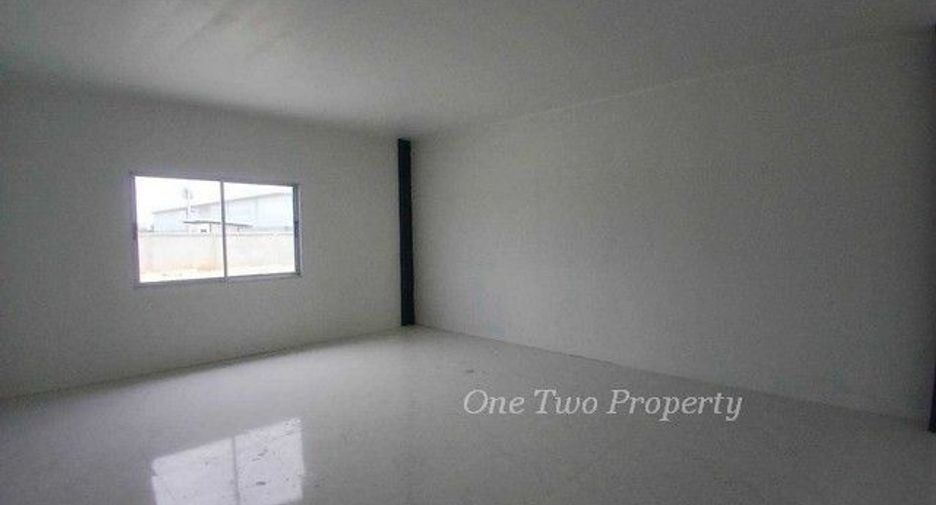 For sale warehouse in Ban Bueng, Chonburi