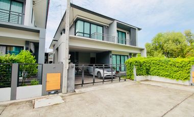出售 4 卧室 独立屋 在 Mueang Rayong, Rayong