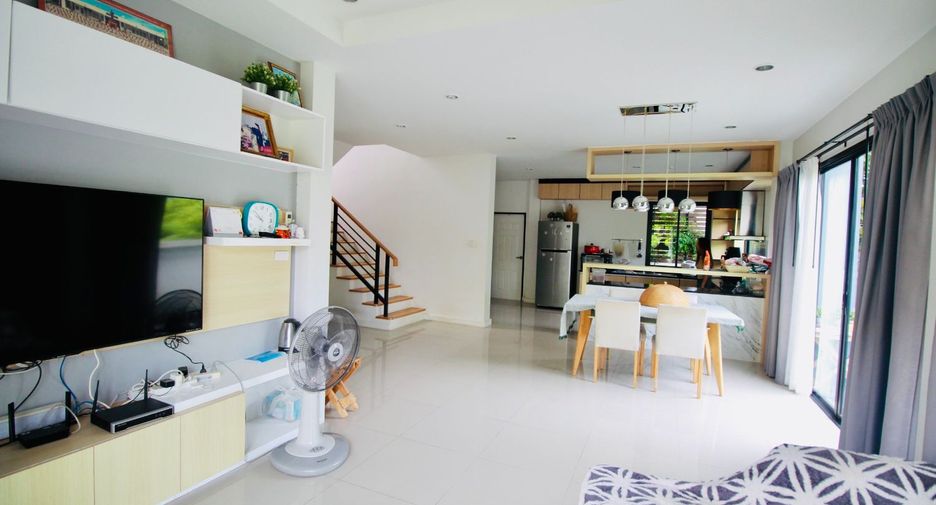 Haus zum Kauf mit 4 Zimmer in Mueang Rayong, Rayong