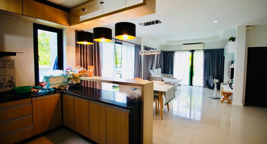 Haus zum Kauf mit 4 Zimmer in Mueang Rayong, Rayong