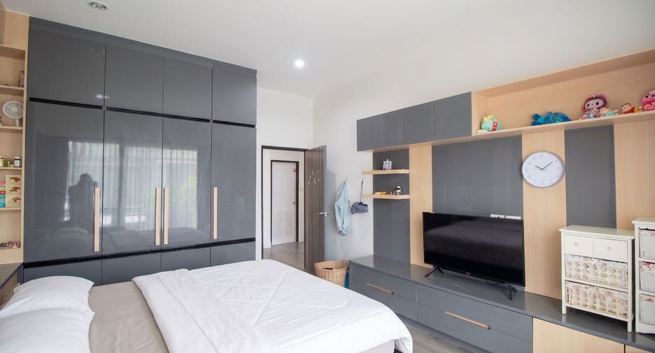 Haus zum Kauf mit 4 Zimmer in Mueang Rayong, Rayong