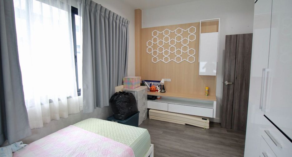 Haus zum Kauf mit 4 Zimmer in Mueang Rayong, Rayong