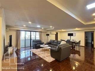 For rent 3 bedrooms condo in Watthana, Bangkok