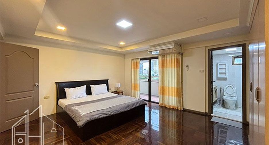 For rent 3 bedrooms condo in Watthana, Bangkok
