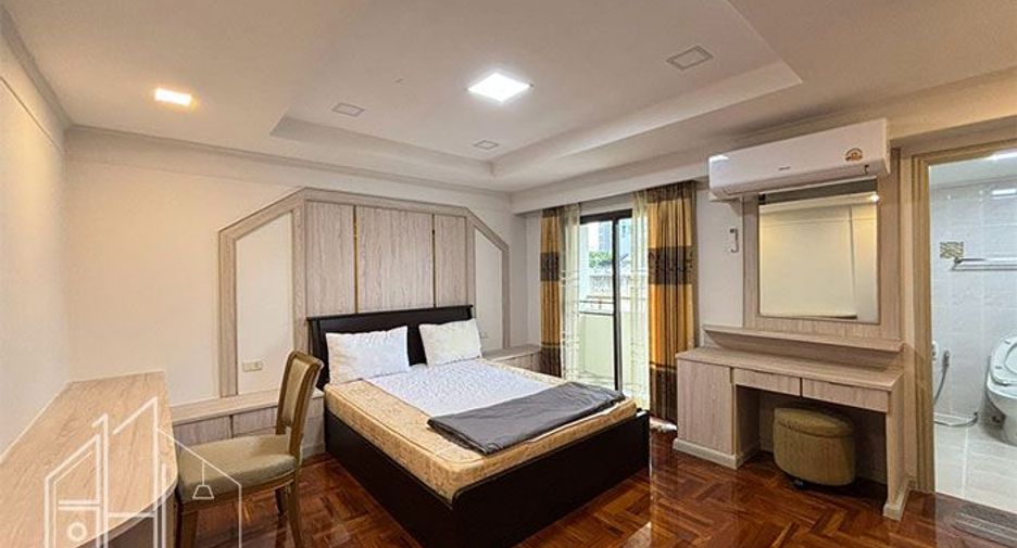 For rent 3 bedrooms apartment in Watthana, Bangkok