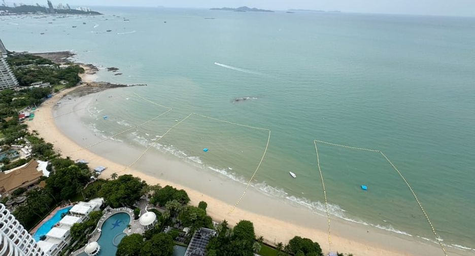 For rent 2 bedrooms condo in Bang Lamung, Chonburi