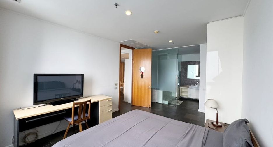 For rent 2 bedrooms condo in Bang Lamung, Chonburi