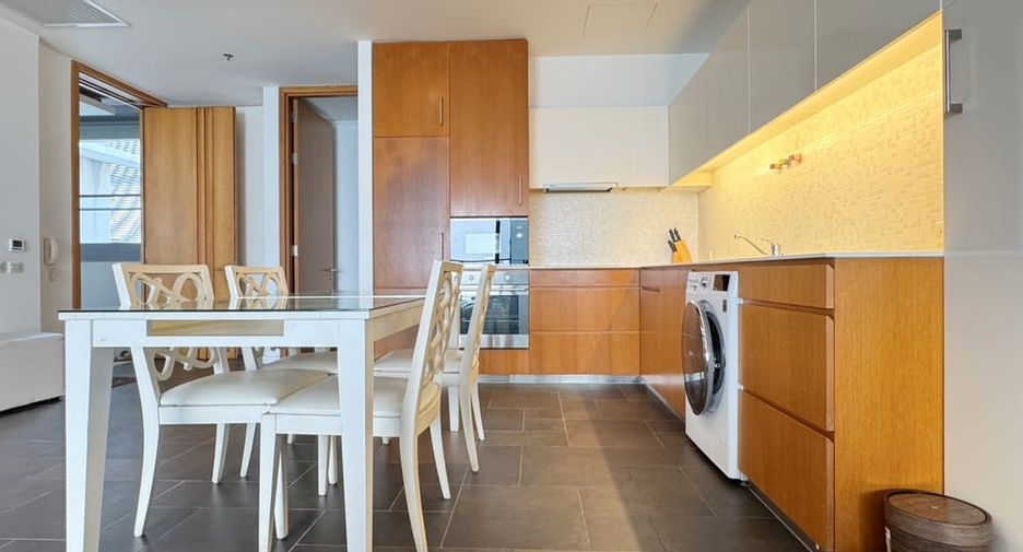 For rent 2 bedrooms condo in Bang Lamung, Chonburi