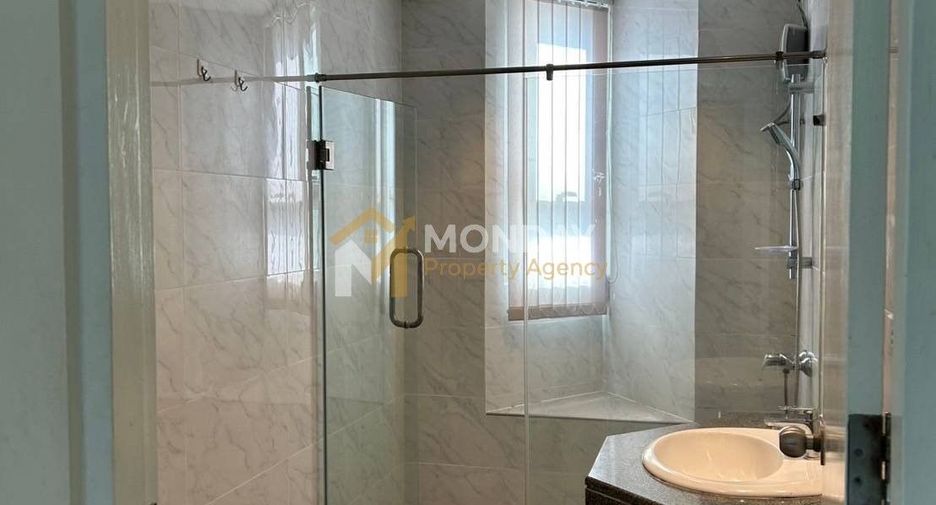 For sale 2 bedrooms condo in Ratchathewi, Bangkok