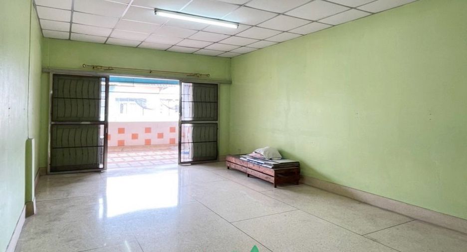 For rent and for sale 4 bedrooms retail Space in Bang Sue, Bangkok