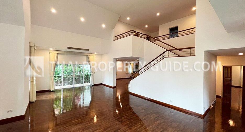 For rent 4 bedrooms house in Pak Kret, Nonthaburi