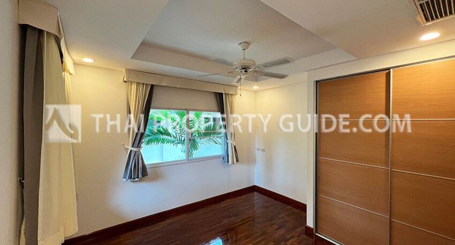 For rent 4 bedrooms house in Pak Kret, Nonthaburi
