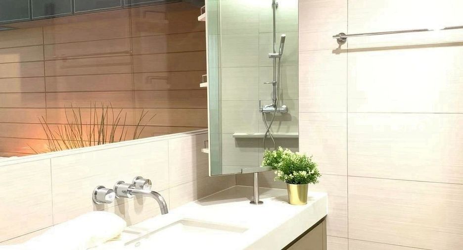 Condo en alquiler de 1 habitaciones en Khlong Toei, Bangkok