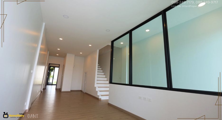 Casa adosada en venta de 3 habitaciones en Mueang Samut Prakan, Samut Prakan