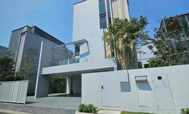 Casa en venta y en alquiler de 4 habitaciones en Saphan Sung, Bangkok