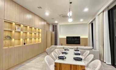 Casa en venta y en alquiler de 4 habitaciones en Saphan Sung, Bangkok