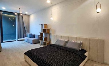Casa en venta y en alquiler de 4 habitaciones en Saphan Sung, Bangkok