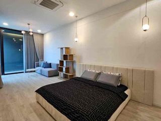 Casa en venta y en alquiler de 4 habitaciones en Saphan Sung, Bangkok