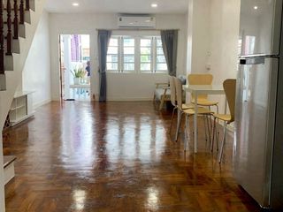 For rent 2 ベッドルーム house in Phra Khanong, Bangkok