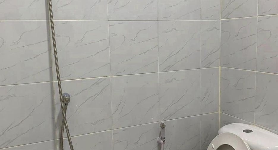 For rent 2 ベッドルーム house in Phra Khanong, Bangkok