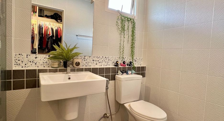 Casa en venta de 3 habitaciones en Mueang Samut Sakhon, Samut Sakhon