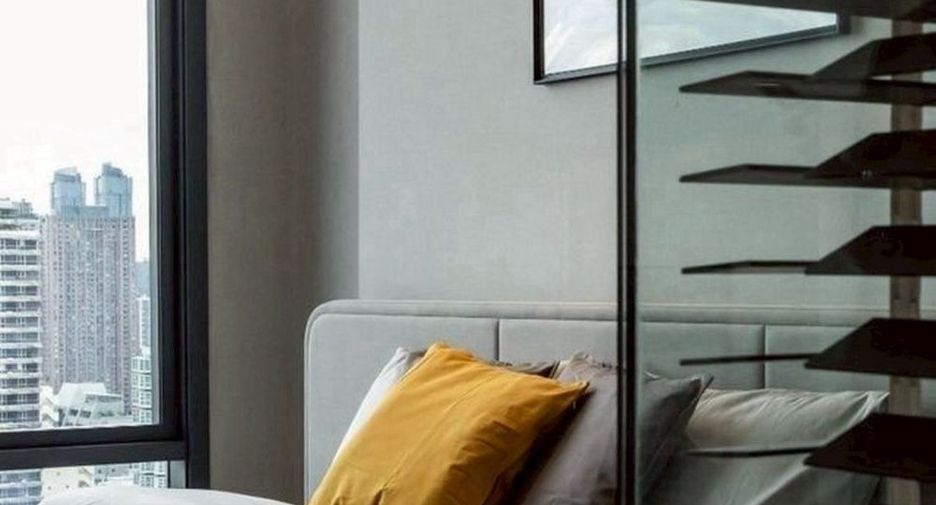 For sale 2 bedrooms condo in Khlong Toei, Bangkok