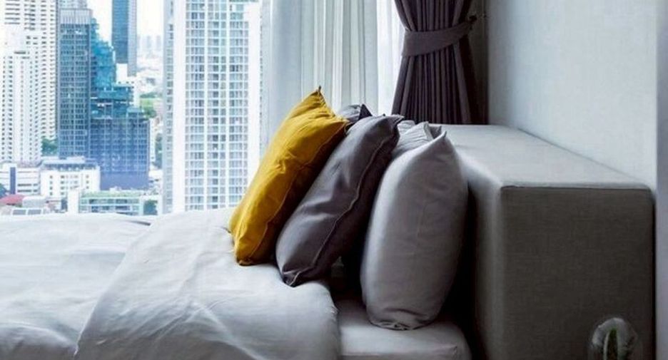 For sale 2 bedrooms condo in Khlong Toei, Bangkok