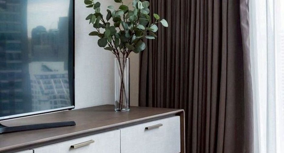 For sale 2 bedrooms condo in Khlong Toei, Bangkok