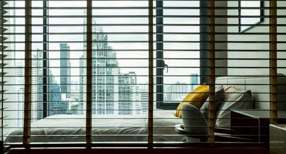 For sale 2 bedrooms condo in Khlong Toei, Bangkok