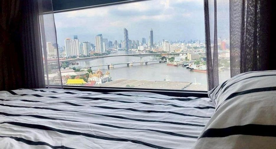 For rent 2 bedrooms condo in Rat Burana, Bangkok
