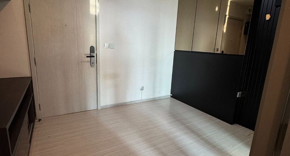 Condo en alquiler de 1 habitaciones en Phra Khanong, Bangkok