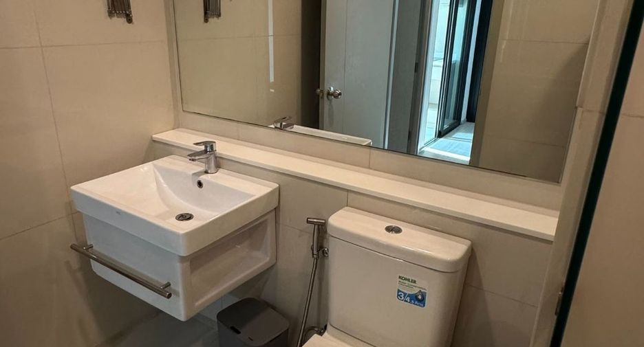 Condo en alquiler de 1 habitaciones en Phra Khanong, Bangkok