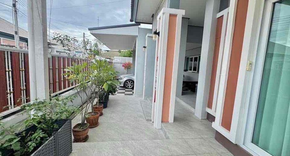 For rent 2 bedrooms house in Bang Lamung, Chonburi
