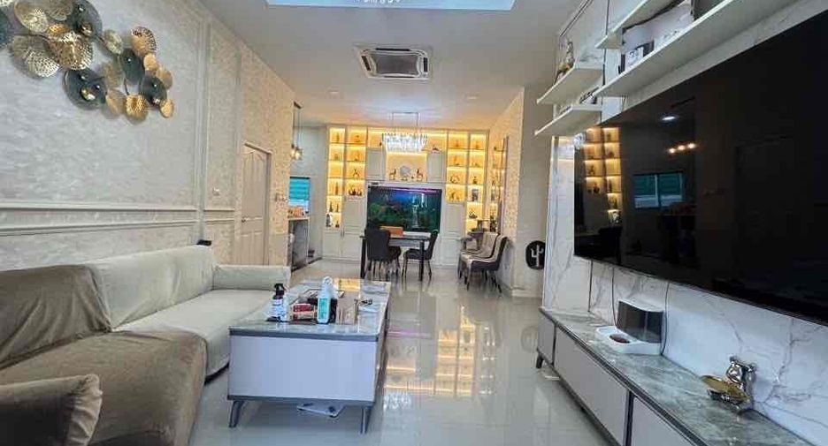 For rent 2 bedrooms house in Bang Lamung, Chonburi