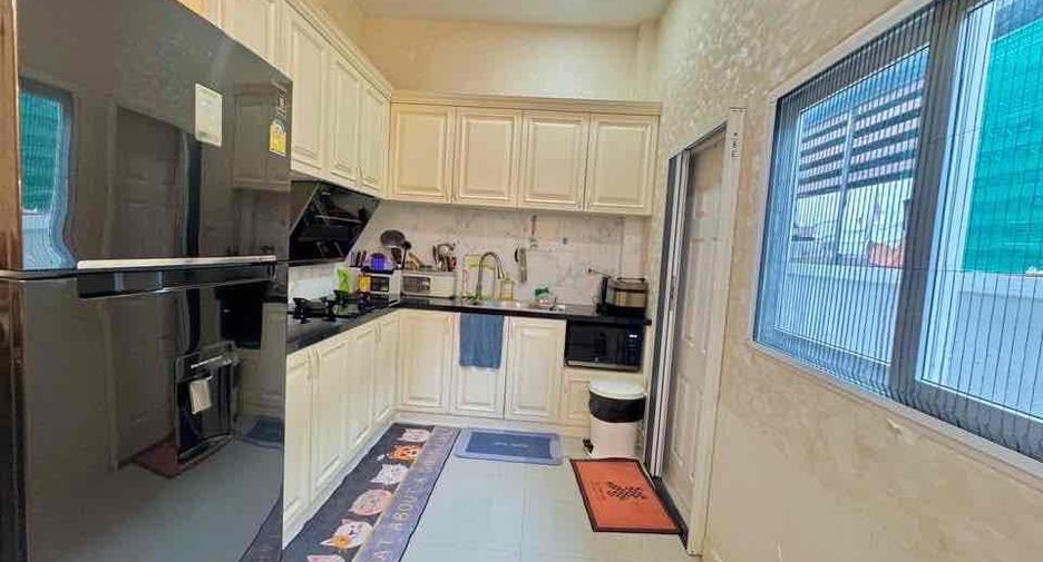 For rent 2 bedrooms house in Bang Lamung, Chonburi