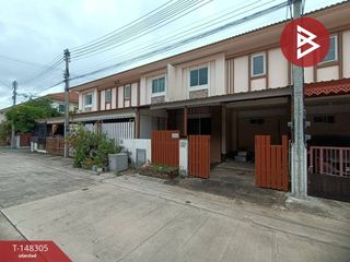 For sale 4 bedrooms townhouse in Mueang Samut Sakhon, Samut Sakhon
