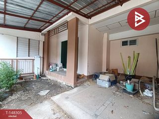 For sale 4 bedrooms townhouse in Mueang Samut Sakhon, Samut Sakhon